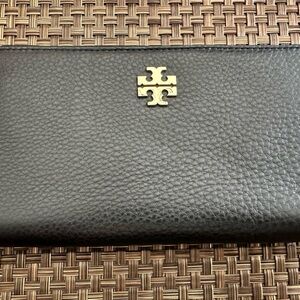 Tory Burch black pebbles leather with gold logo & trim woman’s wallet